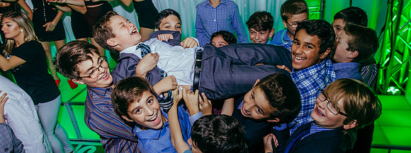 046