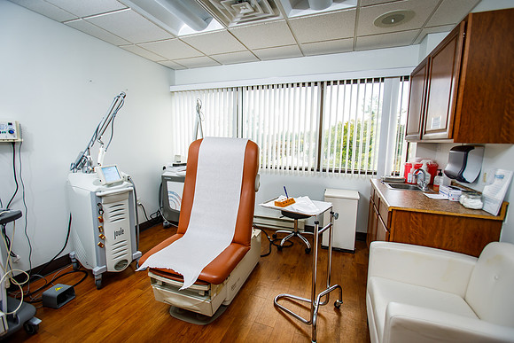 Wolfe-Office__0122