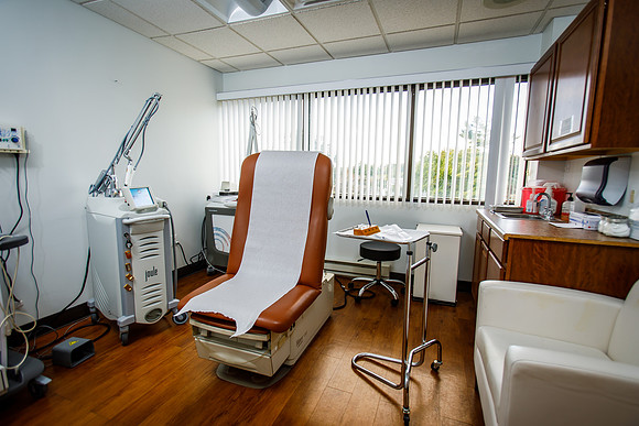 Wolfe-Office__0125