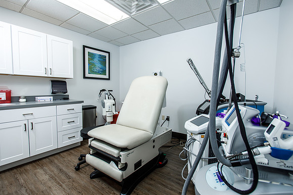 Wolfe-Office__0104
