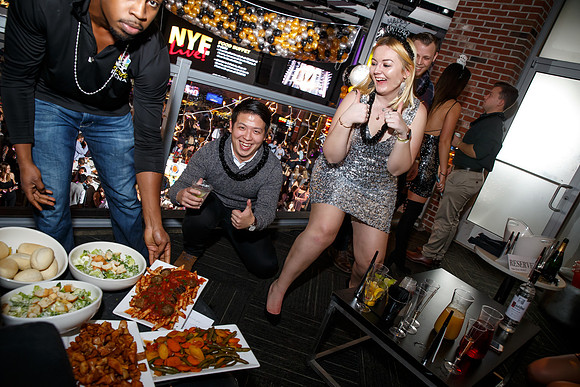 NYE2020-XFINITY0254