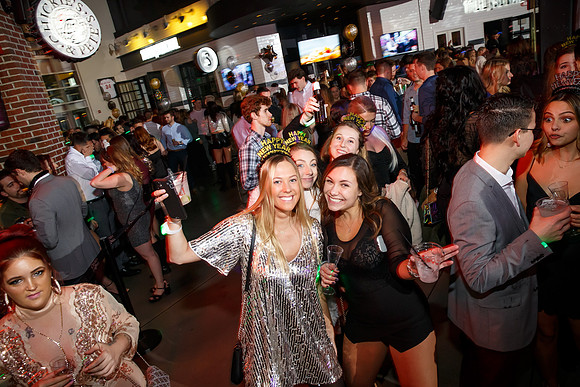NYE2020-XFINITY0367
