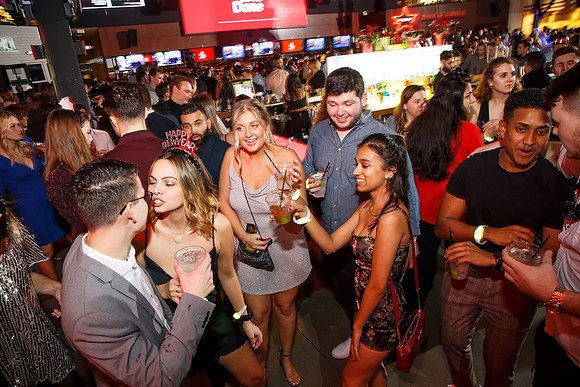 NYE2020-XFINITY0364