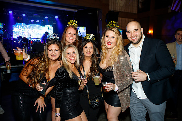 NYE2020-XFINITY0250
