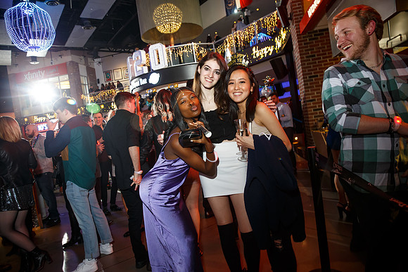 NYE2020-XFINITY0421