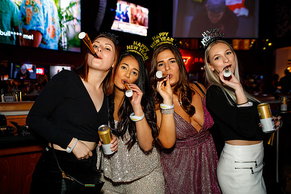 NYE2020-XFINITY0037