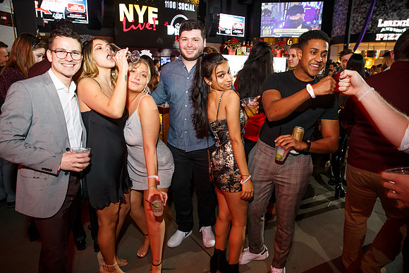 NYE2020-XFINITY0359