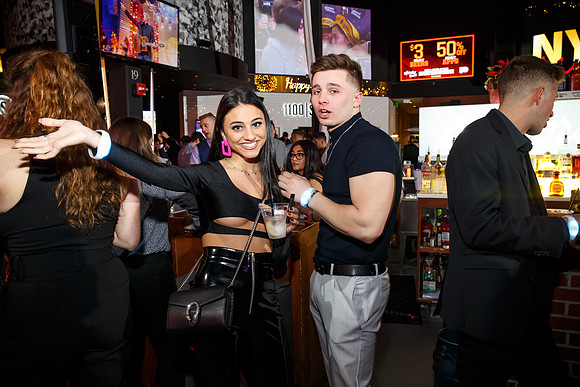 NYE2020-XFINITY0347