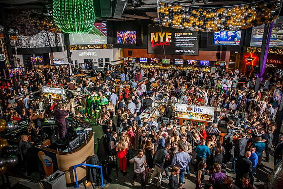 NYE2020-XFINITY0259-2