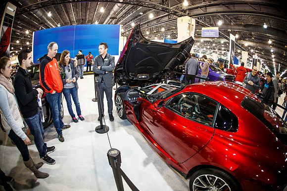 Autoshow-Crowd Shots_0095