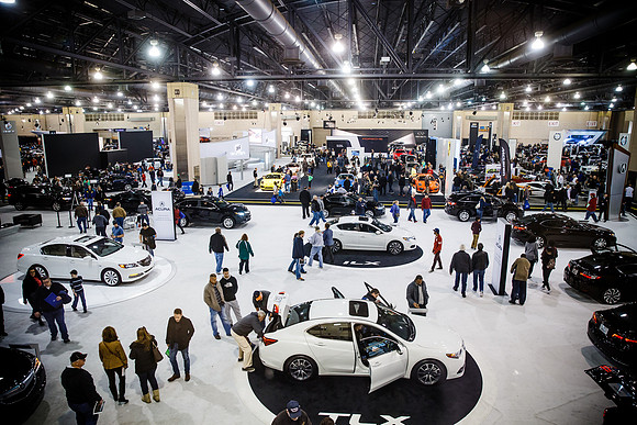 Autoshow-Crowd Shots_0014