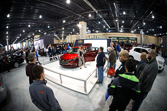 Autoshow-Crowd Shots_0068