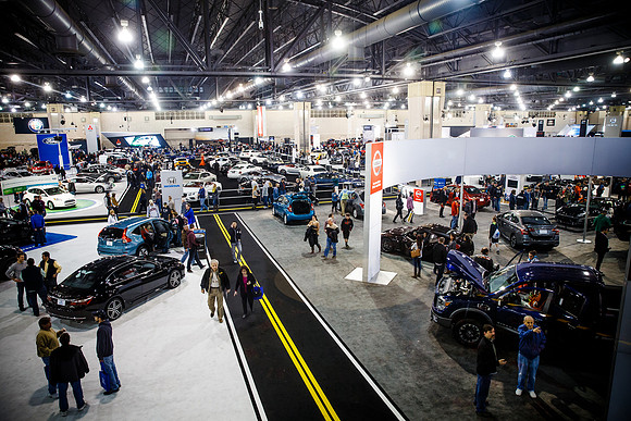 Autoshow-Crowd Shots_0020