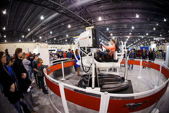 Autoshow-Crowd Shots_0087