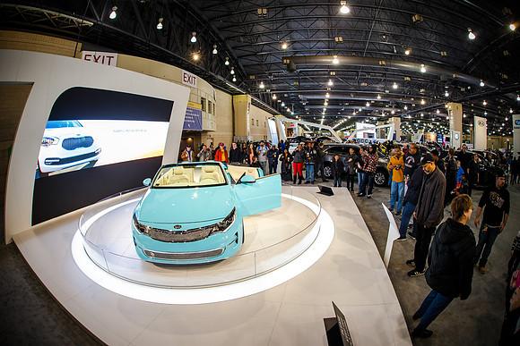 Autoshow-Crowd Shots_0080