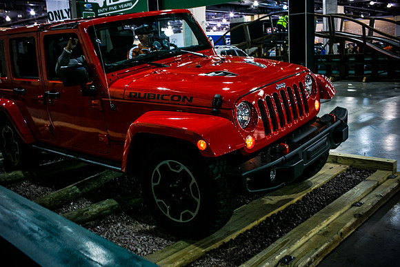 Autoshow-Crowd Shots_0040