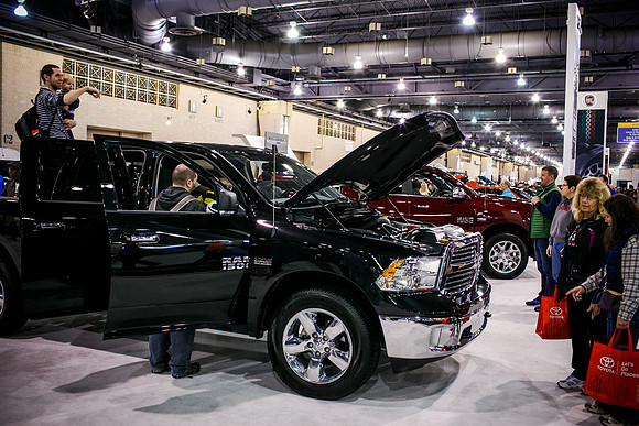 Autoshow-Crowd Shots_0034
