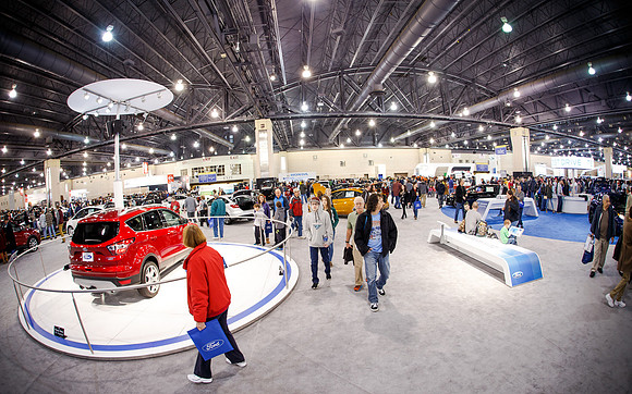 Autoshow-Crowd Shots_0090