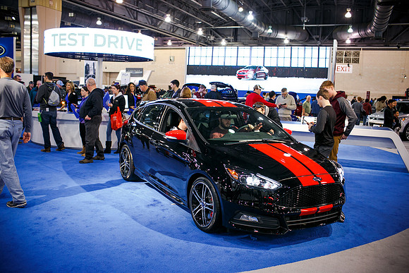 Autoshow-Crowd Shots_0089
