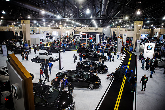 Autoshow-Crowd Shots_0011
