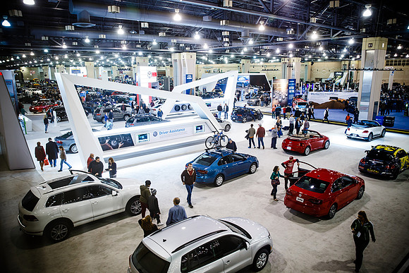 Autoshow-Crowd Shots_0021