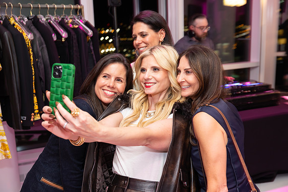 KOP Mall Event - SERHANT_0252