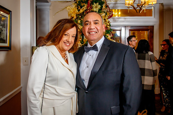 Holly Ball-2022_0106