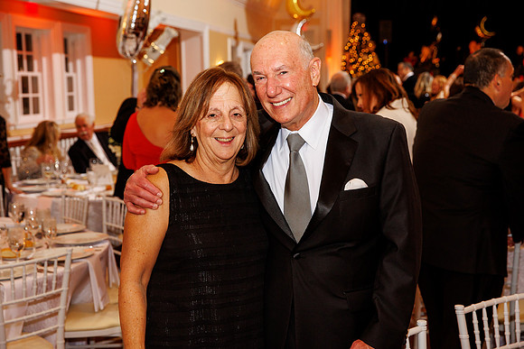 Holly Ball-2022_0131
