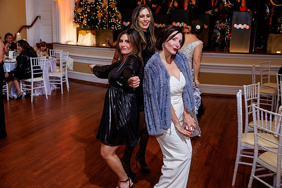 Holly Ball-2022_0122