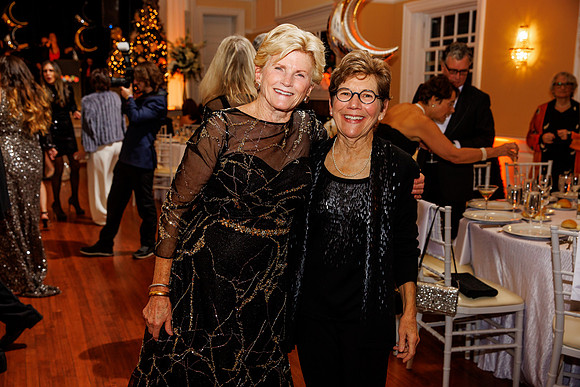 Holly Ball-2022_0128