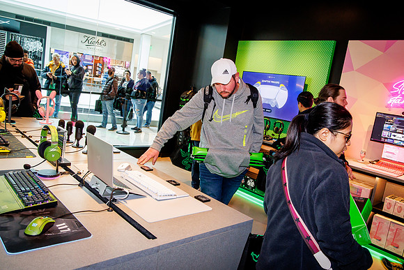 Razer Store KOP_0375