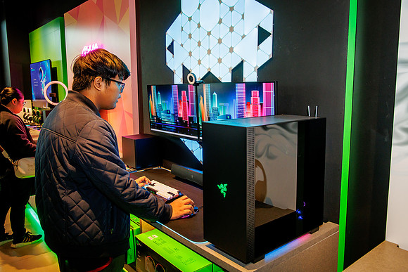 Razer Store KOP_0328