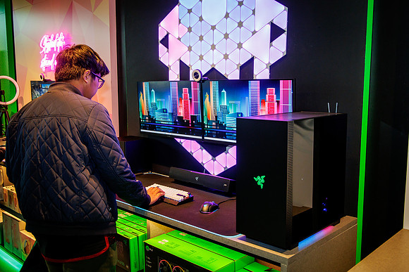 Razer Store KOP_0327