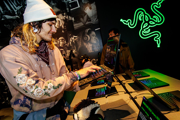 Razer Store KOP_0380