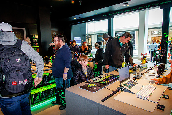 Razer Store KOP_0377
