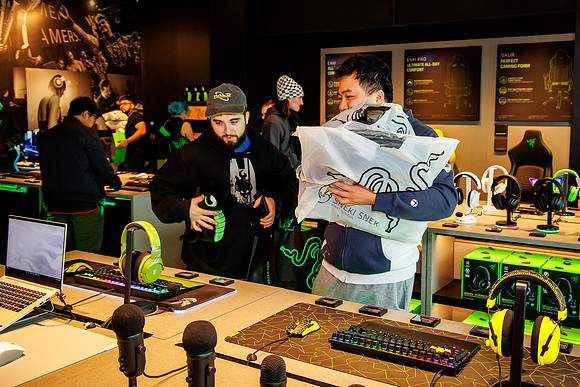 Razer Store KOP_0336