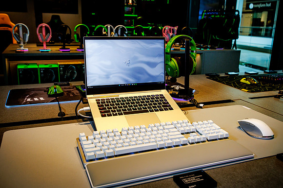 Razer Store KOP_0131