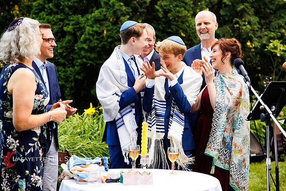 Hendler-BNai0086_HL