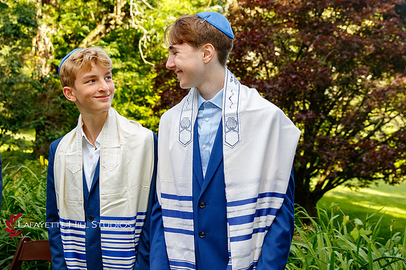 Hendler-BNai0090_HL