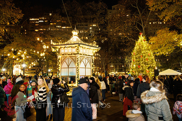 The Laurel on Rittenhouse Square Christmas tree lighting_0219