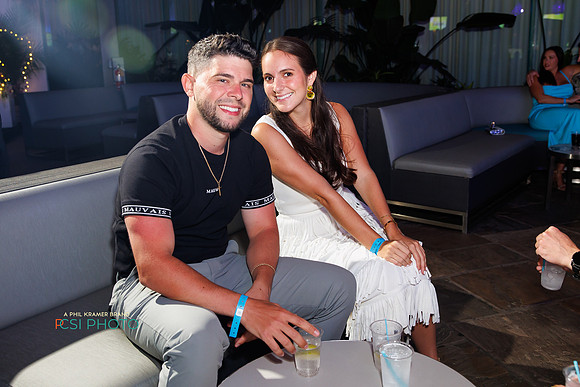 Philly Style-party-HarrisCasinoPoolAfterDark_0326
