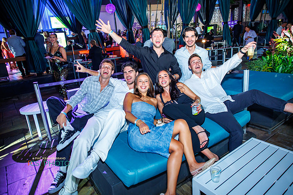 Philly Style-party-HarrisCasinoPoolAfterDark_0360