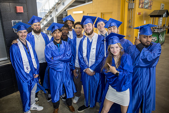 ATC_Grad24_0087