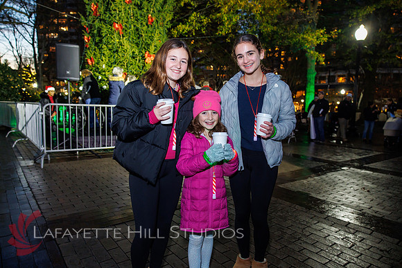 The Laurel on Rittenhouse Square Christmas tree lighting_0018