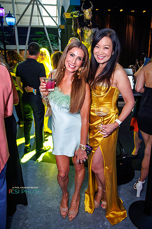 Philly Style-party-HarrisCasinoPoolAfterDark_0026
