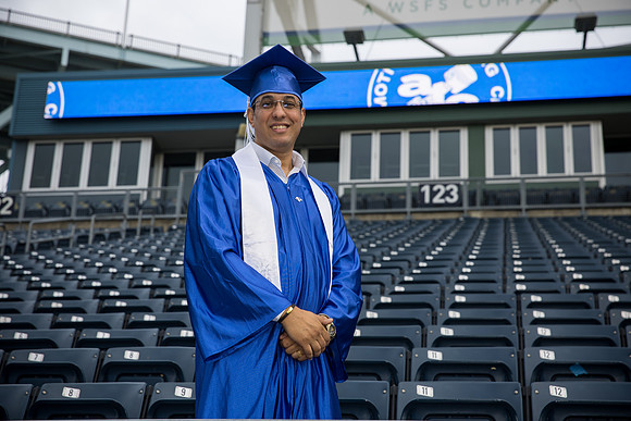 ATC_Grad24_0093