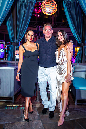Philly Style-party-HarrisCasinoPoolAfterDark_0417