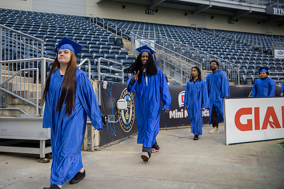 ATC_Grad24_0191