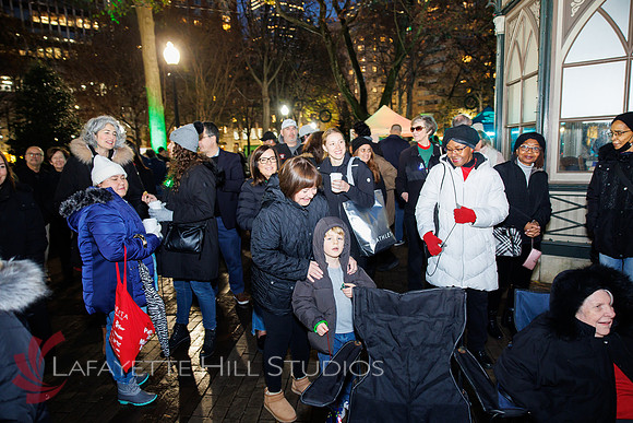 The Laurel on Rittenhouse Square Christmas tree lighting_0028