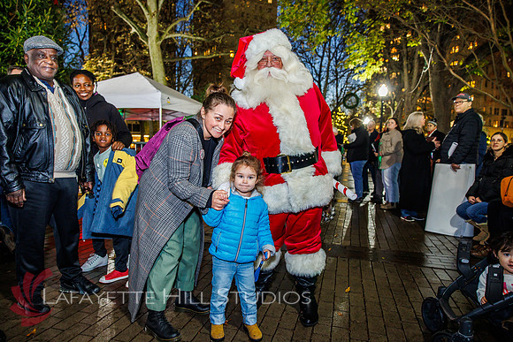 The Laurel on Rittenhouse Square Christmas tree lighting_0036